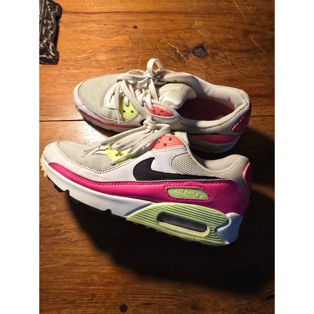 Nike Air Max 90 White Hyper Pink Vivid Purple Womens Size 8 CT1030-100 Retro